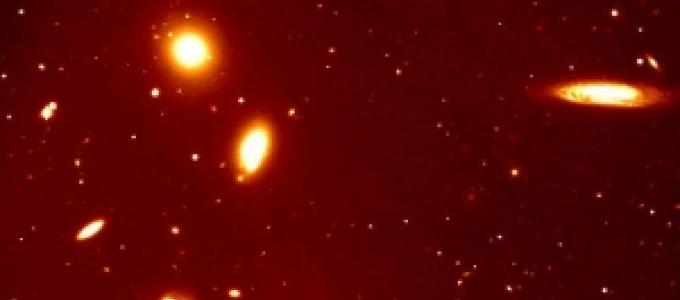 Астрономы открыли черную дыру-